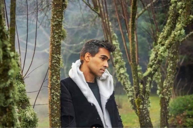 «Ό,τι σου λέω» | Το νέο τραγούδι του Βασίλη Δήμα κυκλοφορεί!