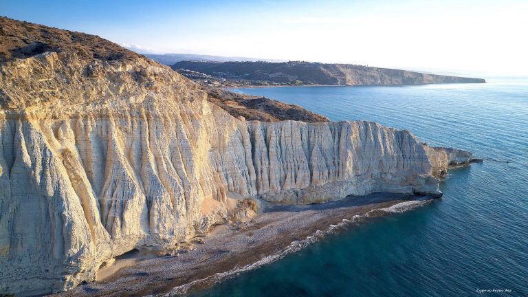 Mονοπάτι Ακρωτήρι Άσπρο II στο χωριό Πισσούρι. 10χλμ.