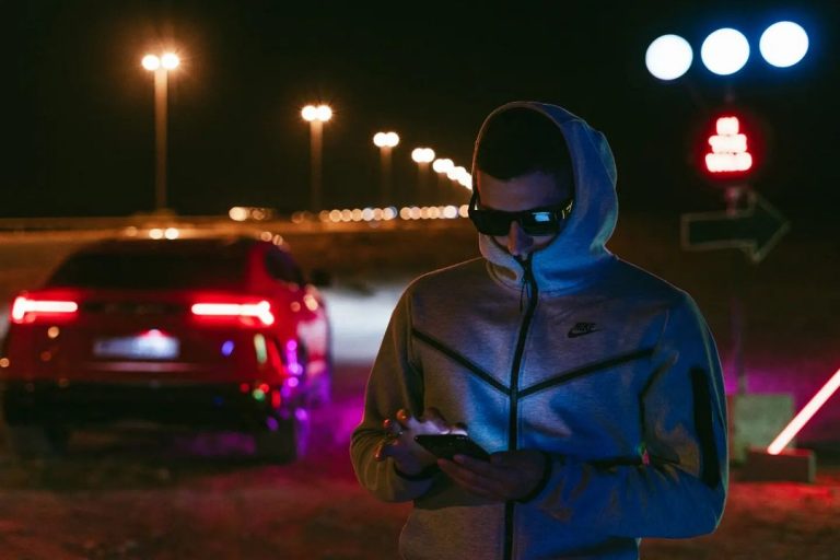 SNIK | Το “Trafficante” σε συνεργασία με τον VLOSPA οπτικοποιήθηκε!