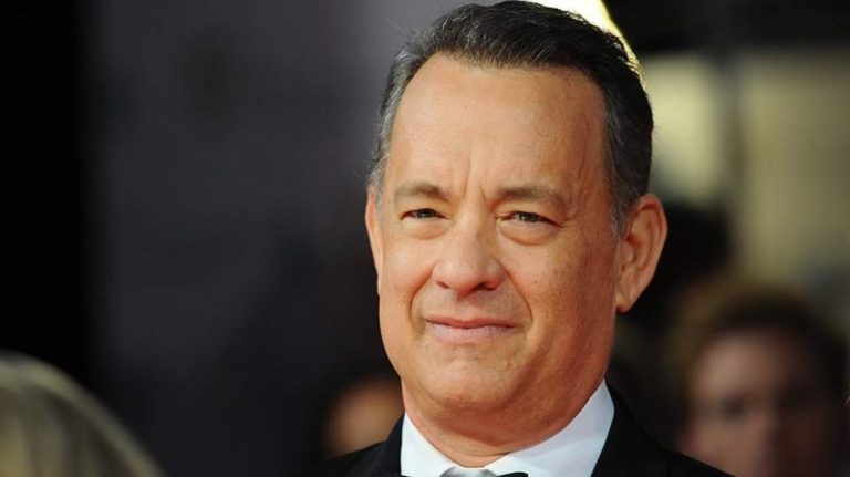 Όταν ο Τομ Χανκς έκανε το photobombing χόμπι