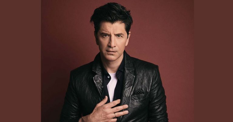 Σάκης Ρουβάς «Υπέροχη Ζωή»