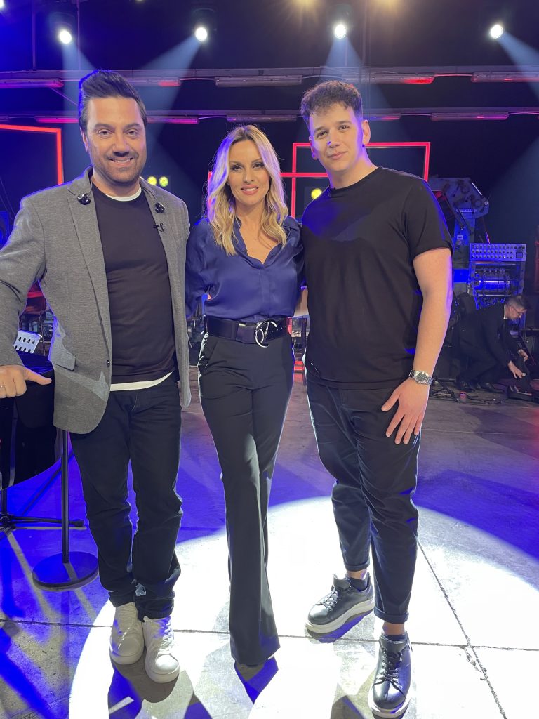 «Ένα Τραγούδι Ακόμα» με τον Γιώργο Θεοφάνους