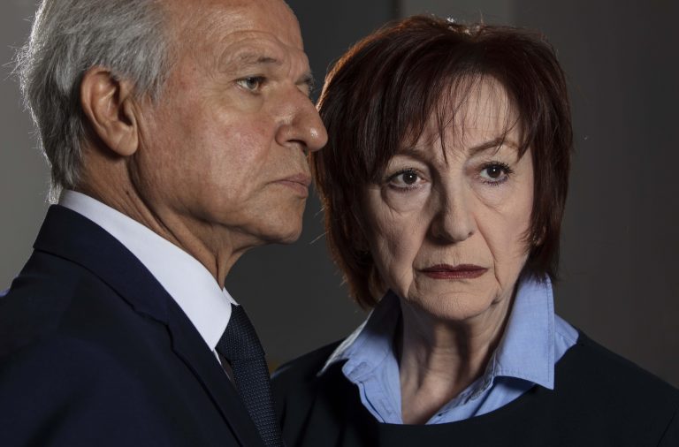 «ΤΟ ΑΡΧΕΙΟ» Μια παράσταση για την πολιτική της ζωής