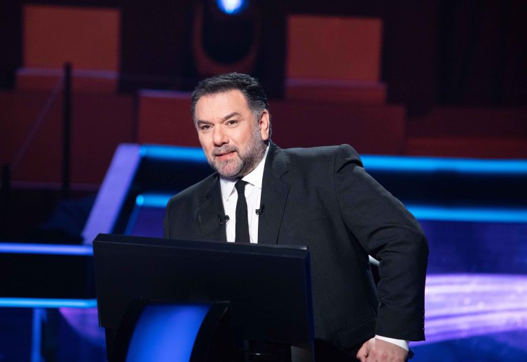 «ΠΟΙΟΣ ΘΕΛΕΙ ΝΑ ΓΙΝΕΙ ΕΚΑΤΟΜΜΥΡΙΟΥΧΟΣ;» ΜΕ ΤΟΝ ΓΡΗΓΟΡΗ ΑΡΝΑΟΥΤΟΓΛΟΥ