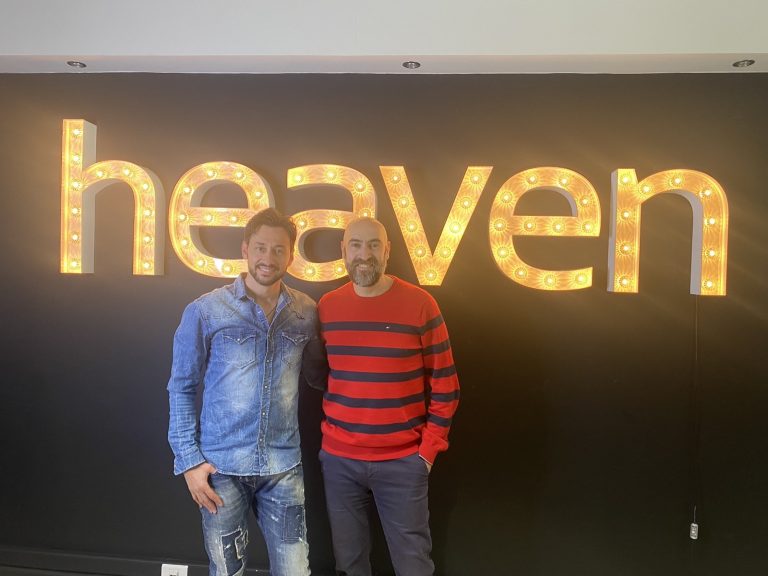 Ο Πάνος Καλίδης στην οικογένεια της Heaven Music!