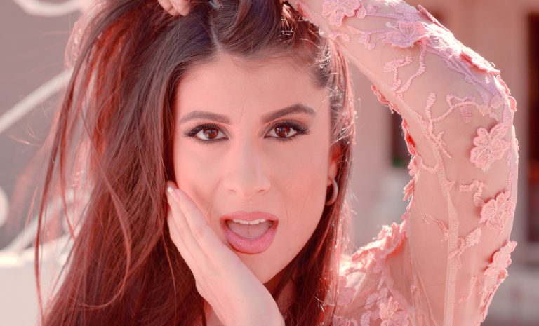 Markella: Επιστρέφει δυναμικά με το τραγούδι «1000 Και 1 Νύχτες»!