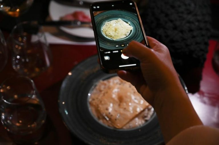 Barrique Wine & Deli. Ξεχωριστό δείπνο για φίλους και συνεργάτες στην καρδιά της Λευκωσίας