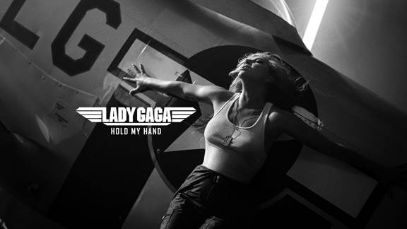 Το νέο single της Lady Gaga με τίτλο “Hold My Hand”, είναι γεγονός!