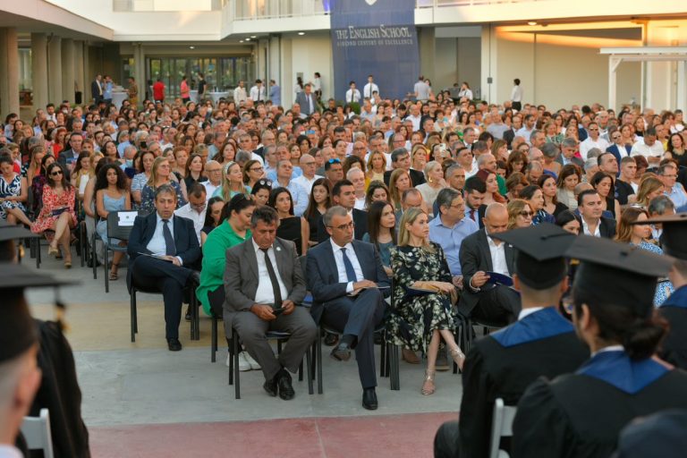 Οι αρετές της αφοσίωσης, της συμπόνιας και της ηγεσίας τιμήθηκαν στην Τελετή Αποφοίτησης της Αγγλικής Σχολής 2022