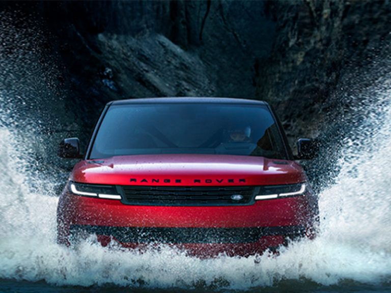 Η τρίτη γενιά του Range Rover Sport επαναπροσδιορίζει την σπορ πολυτέλεια