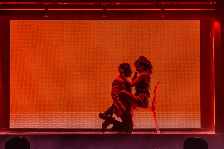 ΜΕΛΙSSES x ΔΕΣΠΟΙΝΑ ΒΑΝΔΗ: ΚΑΘΗΛΩΤΙΚΗ & SOLD OUT ΠΡΕΜΙΕΡΑ ΣΤΟ «ΕΝΑΣΤΡΟΝ»!