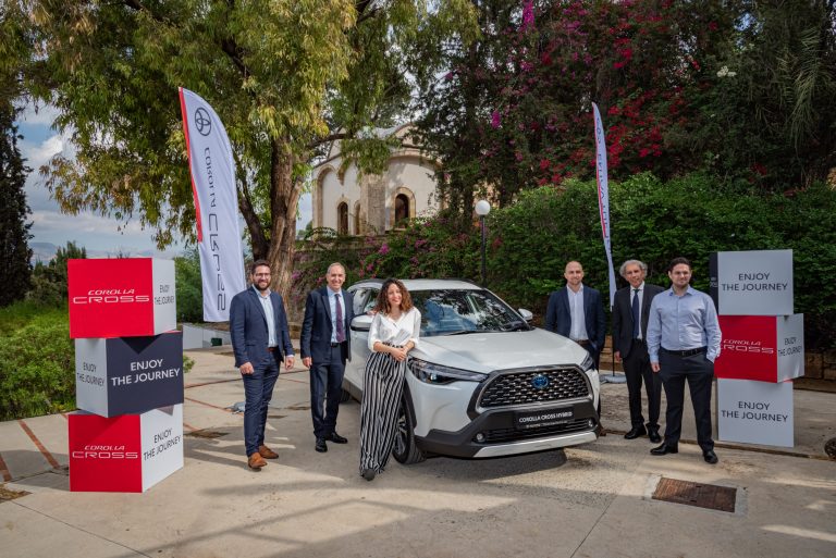 Η επίσημη πρώτη αποκάλυψη του νέου Toyota Corolla Cross