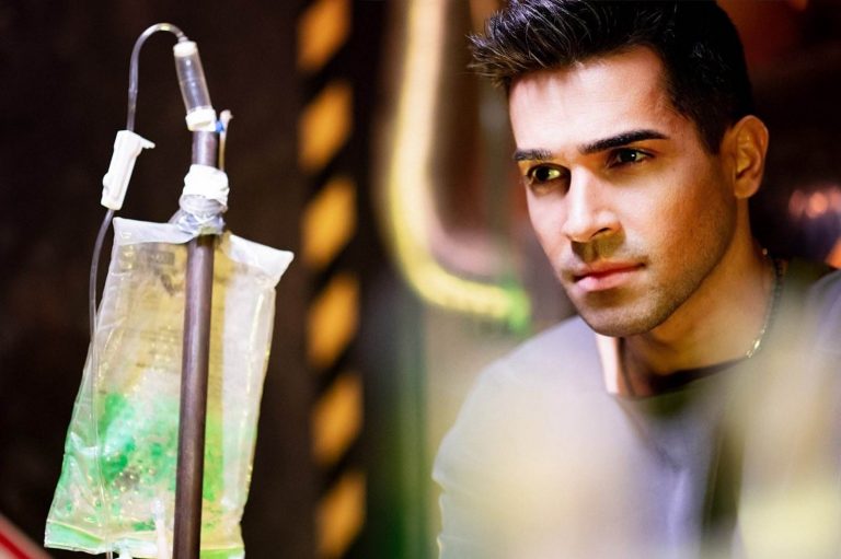 O Βασίλης Δήμας μάς συστήνει «Το ομορφότερο κορίτσι»!