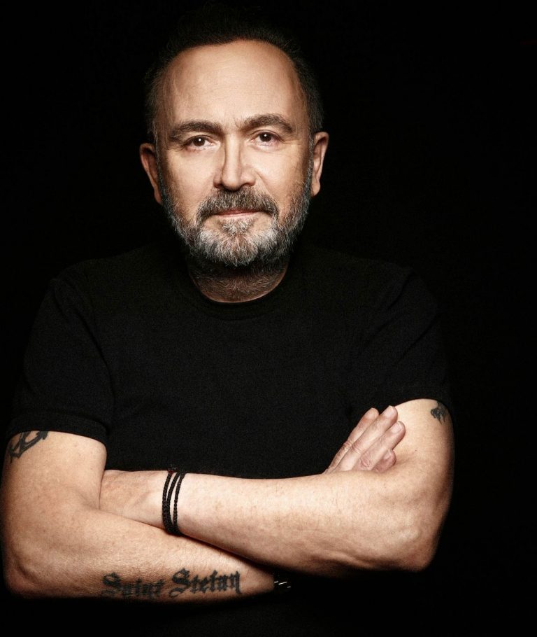 Σταμάτης Γονίδης: Ξαναχτυπάει θριαμβευτικά με νέο άλμπουμ-έκπληξη – Ακούστε το πρώτο του τραγούδι!