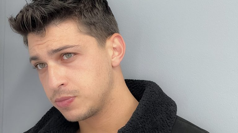 Γιώργος Βασιλείου: Κυκλοφόρησε τραγούδι που υμνεί τον έρωτα!