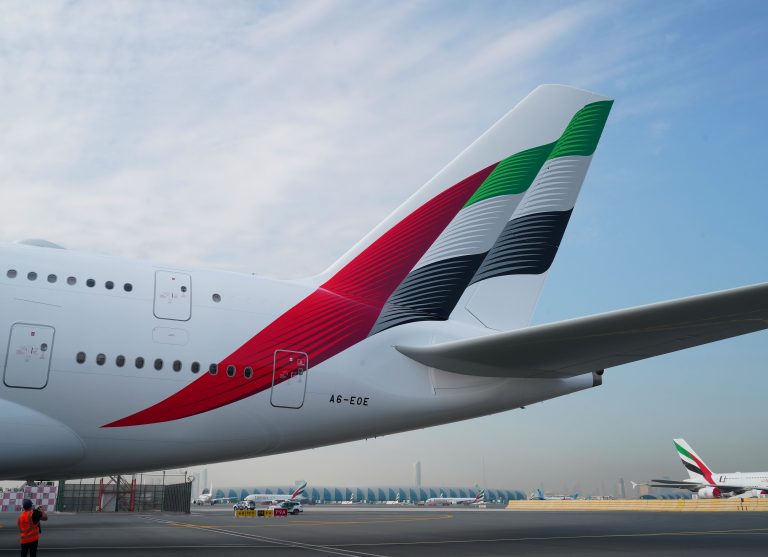 Η Emirates αποκαλύπτει τη νέα εμφάνιση των αεροσκαφών της
