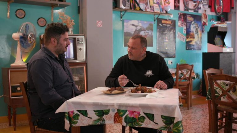 ΓΕΙΤΟΝΙΕΣ ΣΤΟ ΠΙΑΤΟ | ΣΤΗΝ ΚΑΤΑΠΡΑΣΙΝΗ ΜΕΤΑΜΟΡΦΩΣΗ| ΚΥΡΙΑΚΗ 7/5 ΣΤΙΣ 18:10 ΣΤΟ ΣΙΓΜΑ