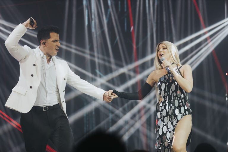 Θοδωρής Φέρρης & Josephine: Λαμπερή & sold out πρεμιέρα στο «Posidonio»!