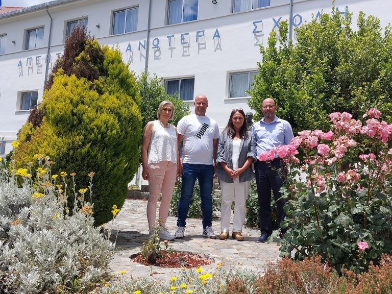 Δωρεά σε δημόσια σχολεία της κοινότητας Αγρού στην Κύπρο