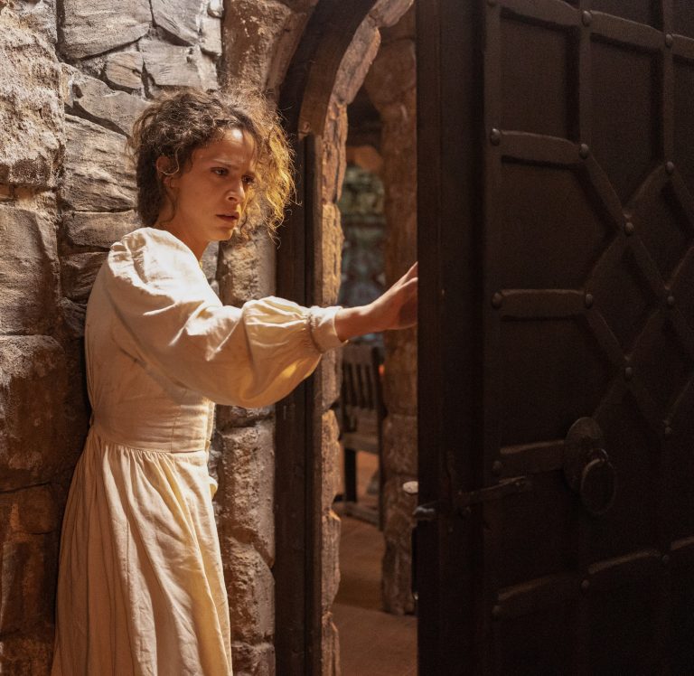 «Η ΜΑΓΙΣΣΑ»  ΠΟΙΑ ΕΙΝΑΙ Η ΘΕΟΦΑΝΩ;