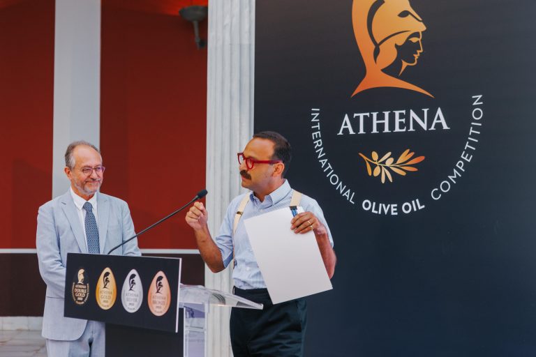 Το εξαιρετικά παρθένο ελαιόλαδο «Απαρθενάσα» κέρδισε τιμητικές διακρίσεις σε διεθνείς διαγωνισμούς  ελαιολάδου!