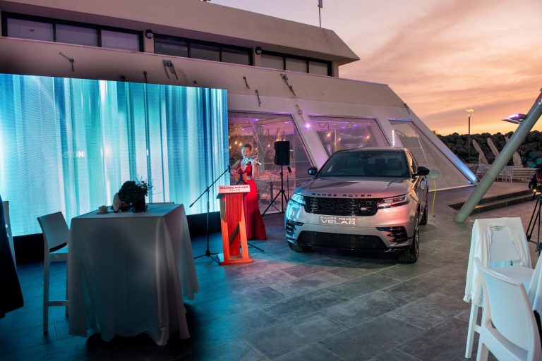 Ο Όμιλος Πηλακούτα παρουσίασε το ανανεωμένο Range Rover Velar της Land Rover