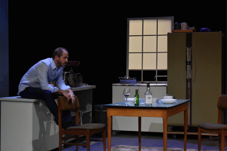 Συνεχίζονται οι παραστάσεις στο Θέατρο Δέντρο ενώ στις 9 Δεκεμβρίου η παράσταση παρουσιάζεται στην Λεμεσό