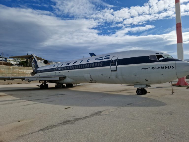 Δύο ιστορικά αεροσκάφη μας ταξιδεύουν πίσω στο χρόνο με πρωτοβουλία της Zela Aviation