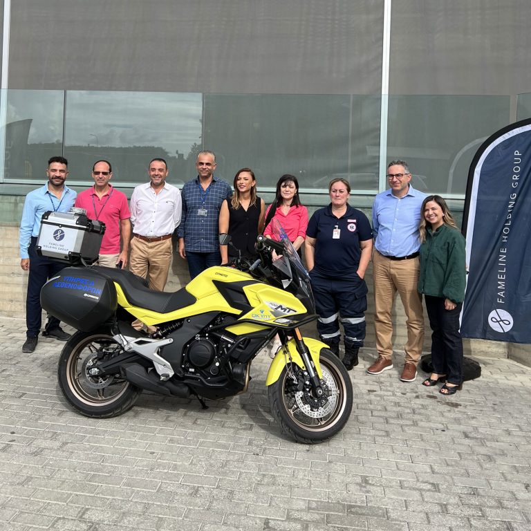 Ο ΟΚΥπΥ ενισχύεται με διασωστική μοτοσυκλέτα ταχείας ανταπόκρισης προσφορά της Fameline Holding Group