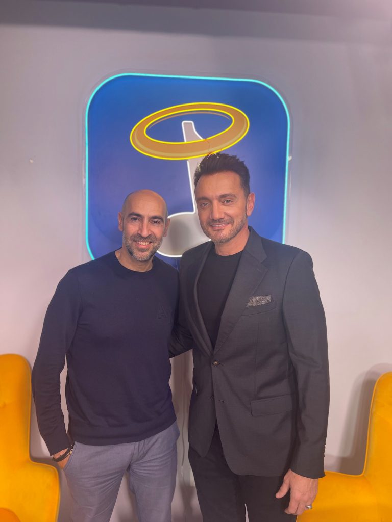 Ο Χρήστος Μενιδιάτης ανανεώνει το δισκογραφικό του συμβόλαιο και παραμένει στην οικογένεια της Heaven Music!