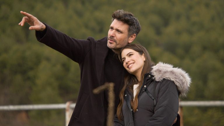 «ΠΑΓΙΔΕΥΜΕΝΟΙ»  ΔΡΑΜΑΤΙΚΗ ΣΕΙΡΑ  Β’ ΚΥΚΛΟΣ     ΚΑΘΕ ΔΕΥΤΕΡΑ & ΤΡΙΤΗ, ΣΤΙΣ 22:20     ΠΕΡΙΛΗΨΕΙΣ ΕΠΕΙΣΟΔΙΩΝ 31 – 32  ΓΙΑ 5 & 6 ΦΕΒΡΟΥΑΡΙΟΥ