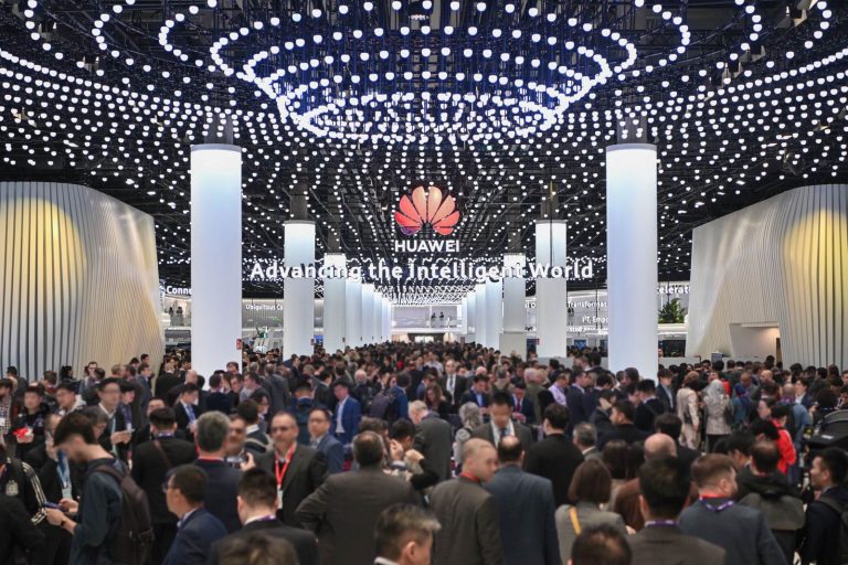 Η Huawei παρουσιάζει το Advance Intelligence καθώς  οι πάροχοι υποδέχονται το πρώτο έτος  εμπορικής χρήσης του 5.5G