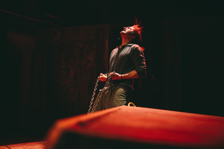 Νέα Σκηνή Καθαροί, πια της Σάρα Κέιν Σκηνοθεσία: Ευριπίδης Δίκαιος Πρόσθετες παραστάσεις στη Λευκωσία και Περιοδεία στη Λεμεσό ●Εξασφαλίστε έγκαιρα τα εισιτήριά σας●