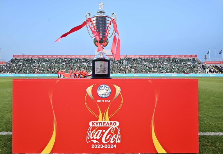 Στιγμές χαρές και συγκίνησης χάρισε σε χιλιάδες φιλάθλους ο τελικός του Κυπέλλου Coca-Cola