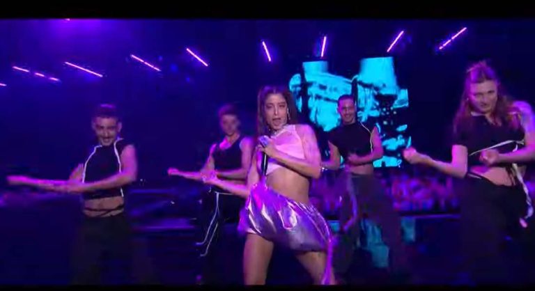 Αυτή είναι η παρουσίαση της Ελλάδας και της Μαρίνας Σάττι (Φωτογραφίες)