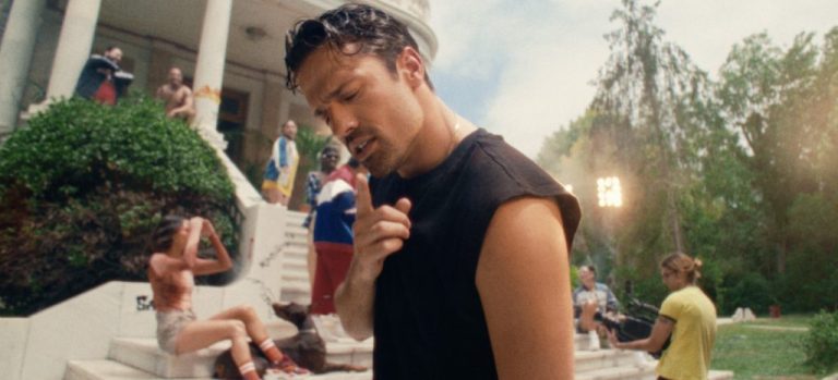 ΚΩΝΣΤΑΝΤΙΝΟΣ ΑΡΓΥΡΟΣ – «Σ’ ΑΓΑΠΑΩ ΓΙΑΤΙ»: ΤΟ ΝΕΟ ΤΟΥ HIT ΜΕ ΤΟ ΙΔΙΑΤΕΡΟ VIDEO