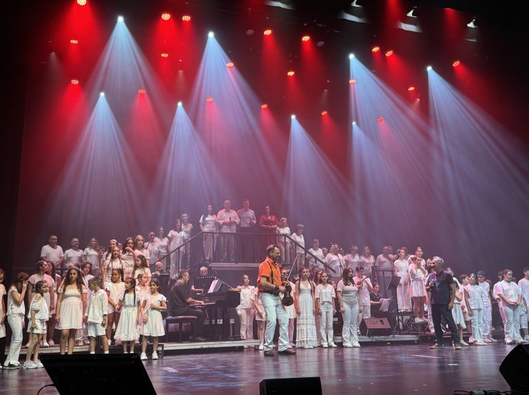 Μία γλυκιά «Γιορτή»  ενίσχυσε το έργο του RMHC® Κύπρου, ταξιδεύοντας τους θεατές στα παιδικά τους χρόνια…