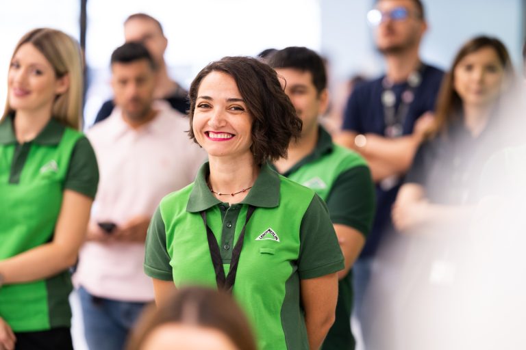 14ος μισθός και άλλοι 10+ λόγοι για να εργαστείς στη LEROY MERLIN – #eisai_mesa;