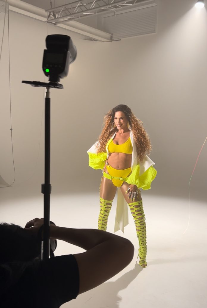 KStikoudi_Bomba_Backstage