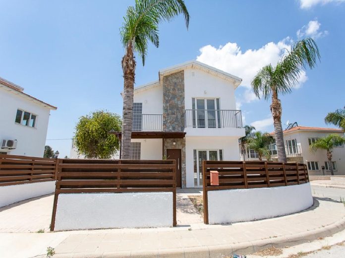 Two-storey three-bedroom villa with swimming pool in Sotira, Famagusta – Invited opening bid €99.000