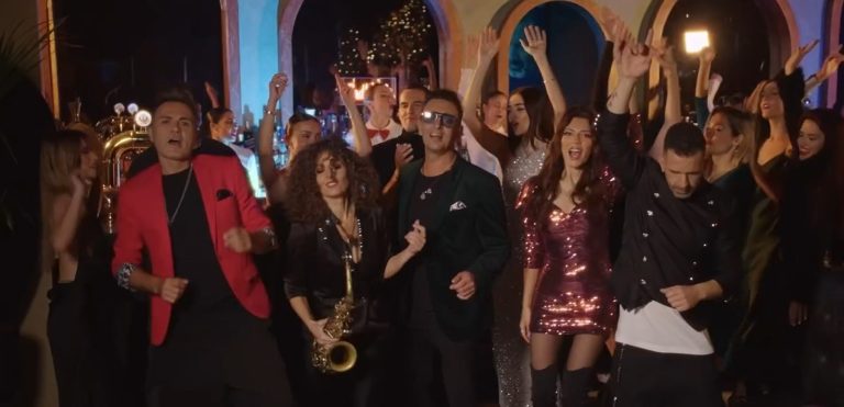 Ο Δήμος Μπέκε και ο Άγγελος Δήμου ενώνουν τις φωνές τους σε ένα τραγούδι-έκπληξη