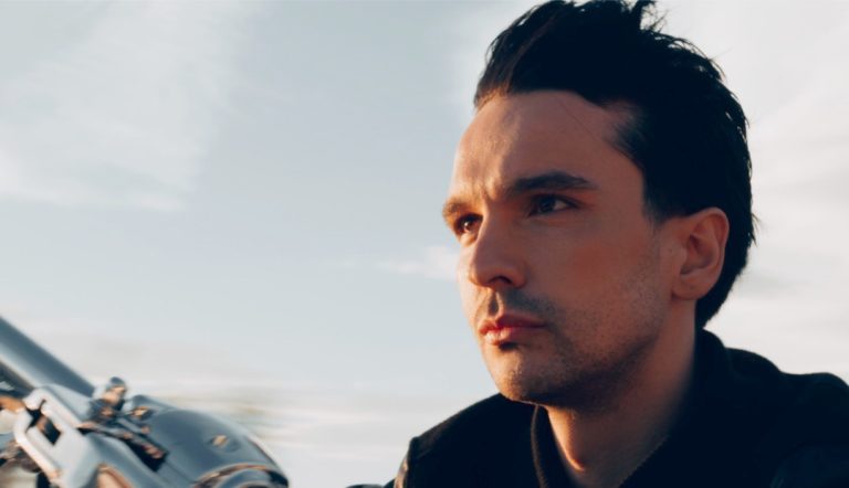 Φώτης Παπαζήσης – «Δευτέρα» Νέο Τραγούδι & Music Video