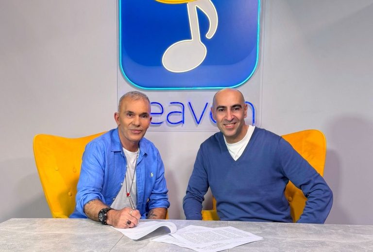 Η Heaven Music με ιδιαίτερη χαρά υποδέχεται και καλωσορίζει τον Στέλιο Ρόκκο