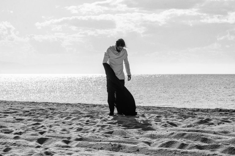 ΣΥΜΠΑΡΑΓΩΓΗ ΚΘΒΕ-ΘΟΚ  ζ – η – θ, ο ξένος Μια επιστροφή στις πηγές: Επίσκεψη σε τρεις ραψωδίες της Οδύσσειας