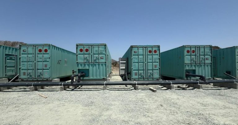 Ο Όμιλος Caramondani ανέλαβε την εγκατάσταση και λειτουργία κινητών μονάδων αφαλάτωσης πόσιμου νερού στον Ηλεκτροπαραγωγό Σταθμό Μονής