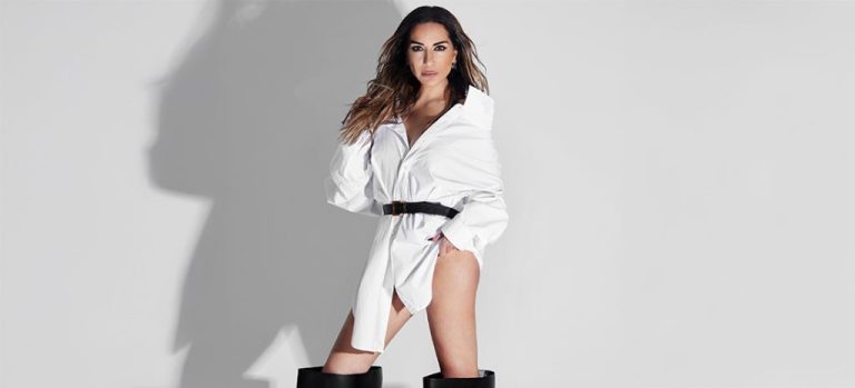 Η superstar Δέσποινα Βανδή γίνεται το «Φαινόμενο» του φετινού καλοκαιριού