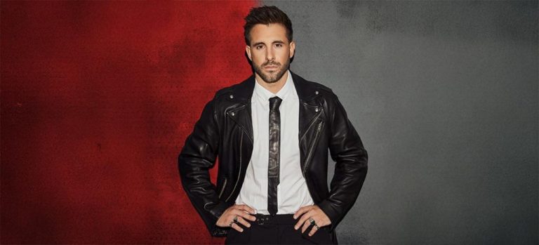 Ο Γιώργος Λιβάνης παρουσιάζει τον πρώτο ολοκληρωμένο δίσκο στην έως τώρα καλλιτεχνική του διαδρομή και μαζί του «Θα Γράψουμε Ιστορία».