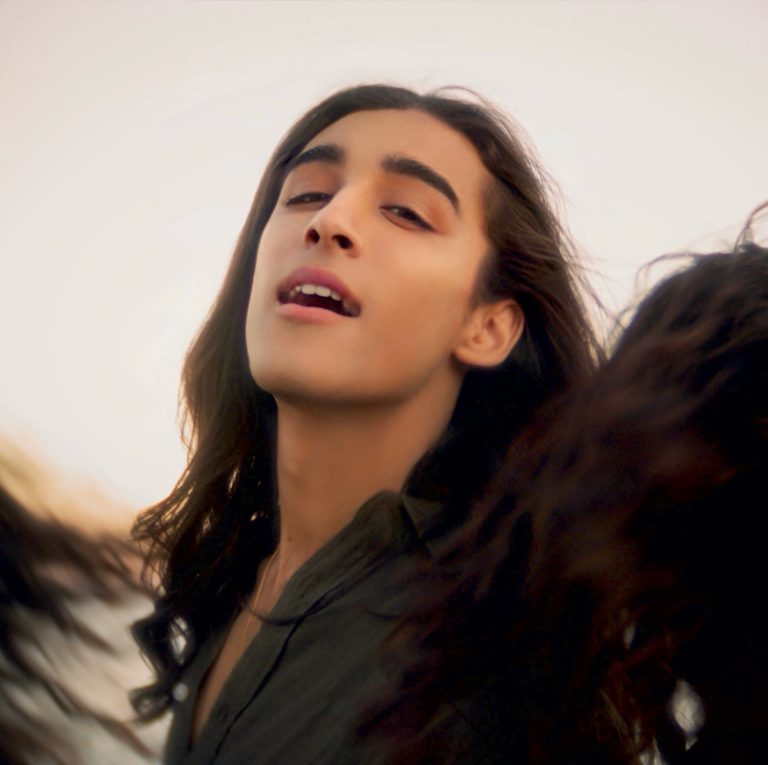 Ο ANDREAS ABASAID, Ο ΠΟΛΥΓΛΩΣΣΟΣ ΚΑΛΛΙΤΕΧΝΗΣ ΑΠΟ ΤΗΝ ΚΥΠΡΟ, ΚΥΚΛΟΦΟΡΕΙ ΤΟ ΝΕΟ SINGLE “FILA ME”