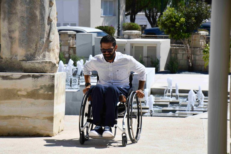 24 ΩΡΕΣ ΜΑΖΙ ΜΕ ΤΟΝ ΚΩΝΣΤΑΝΤΙΝΟ ΚΩΝΣΤΑΝΤΙΝΟΥ ΚΑΘΕ ΚΥΡΙΑΚΗ ΣΤΙΣ 18:00