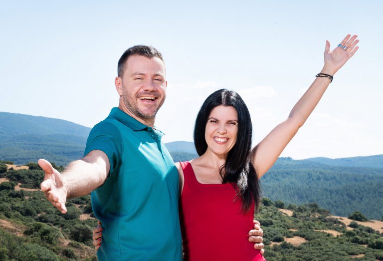 ΠΡΕΜΙΕΡΑ ΤΟ ΣΑΒΒΑΤΟ 4 ΟΚΤΩΒΡΙΟΥ ΣΤΙΣ 13:30 ΚΑΙ ΚΑΘΕ ΣΑΒΒΑΤΟ ΤΗΝ ΙΔΙΑ ΩΡΑ ΣΤΟ ΣΙΓΜΑ